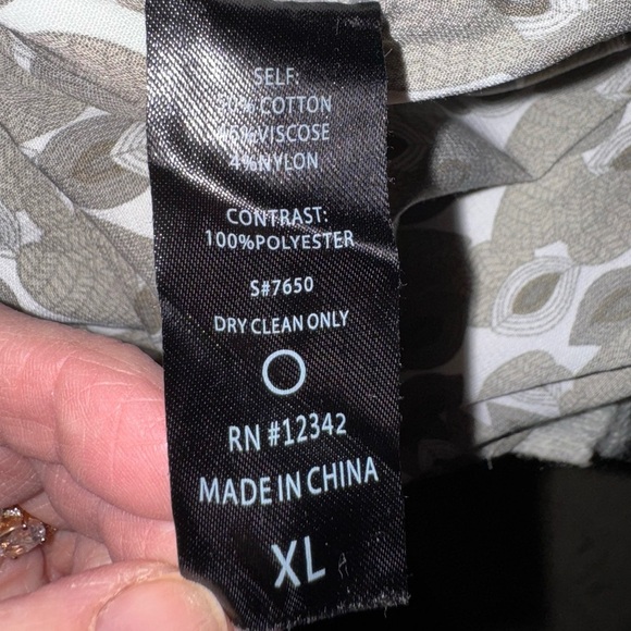 Coin 1804 Gray Split Back Leaf Print Shirttail Hem Sweater Size XL GUC - Picture 12 of 12